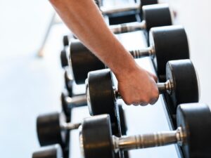 筋トレで効果的なバストアップ方法とは？