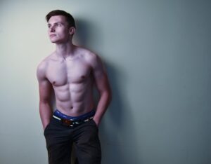 胸をでかくする筋トレで効果的なエクササイズは？